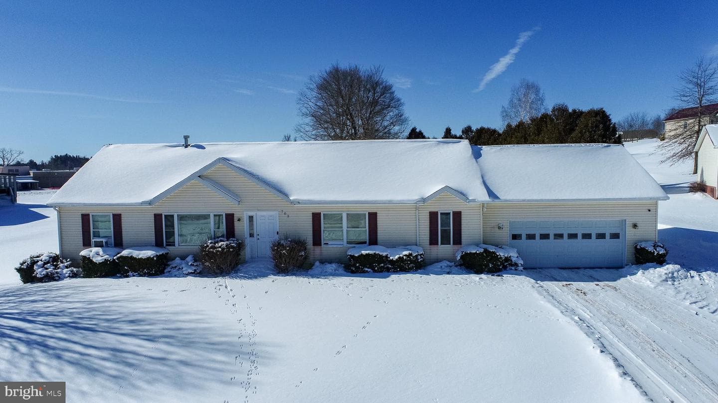 702 Sunshine Drive photo 1