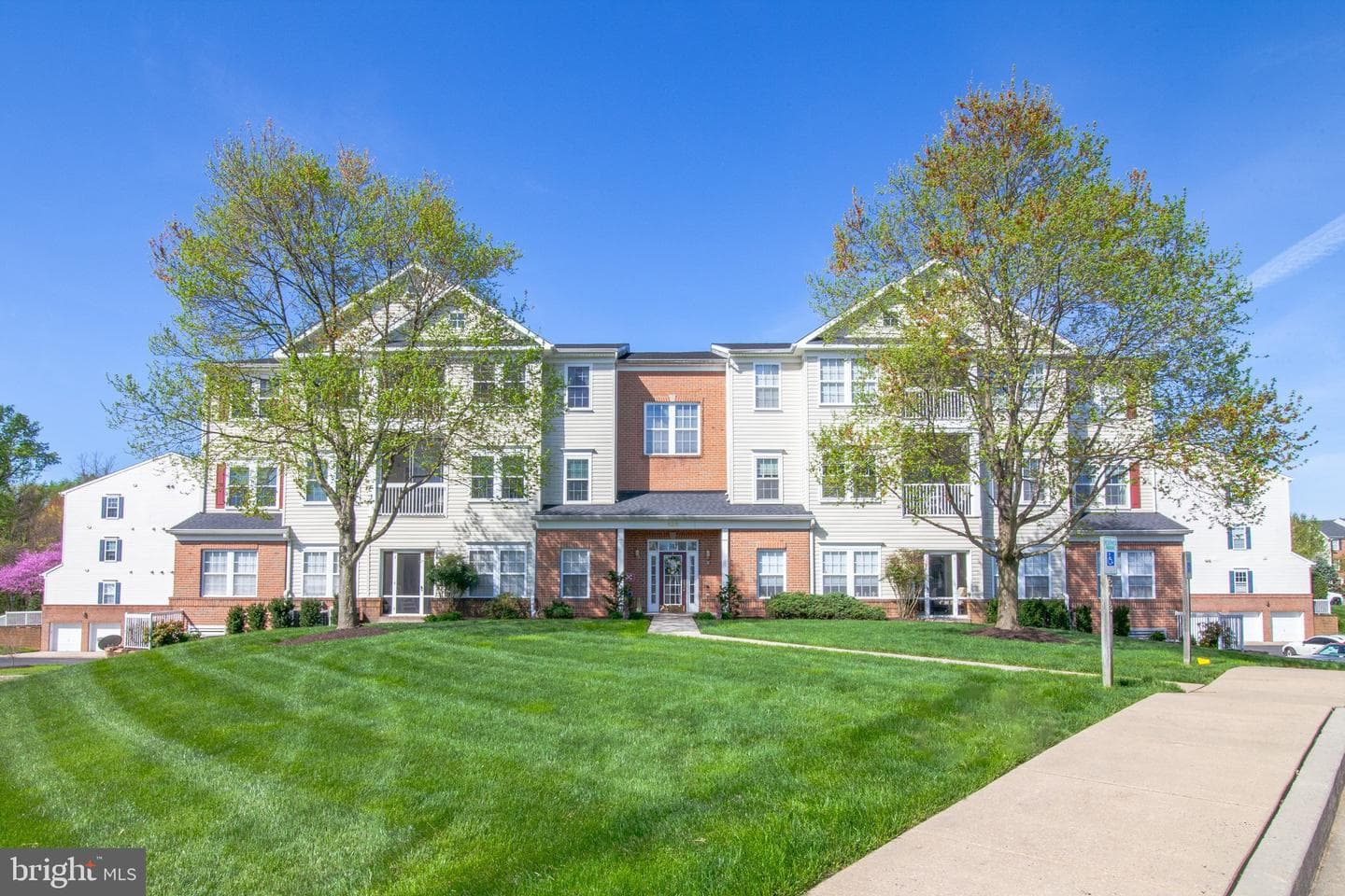 303 Willrich Circle #j photo 1
