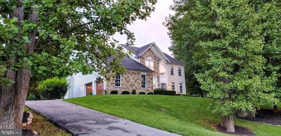 1803 Morning Brook Drive photo 1