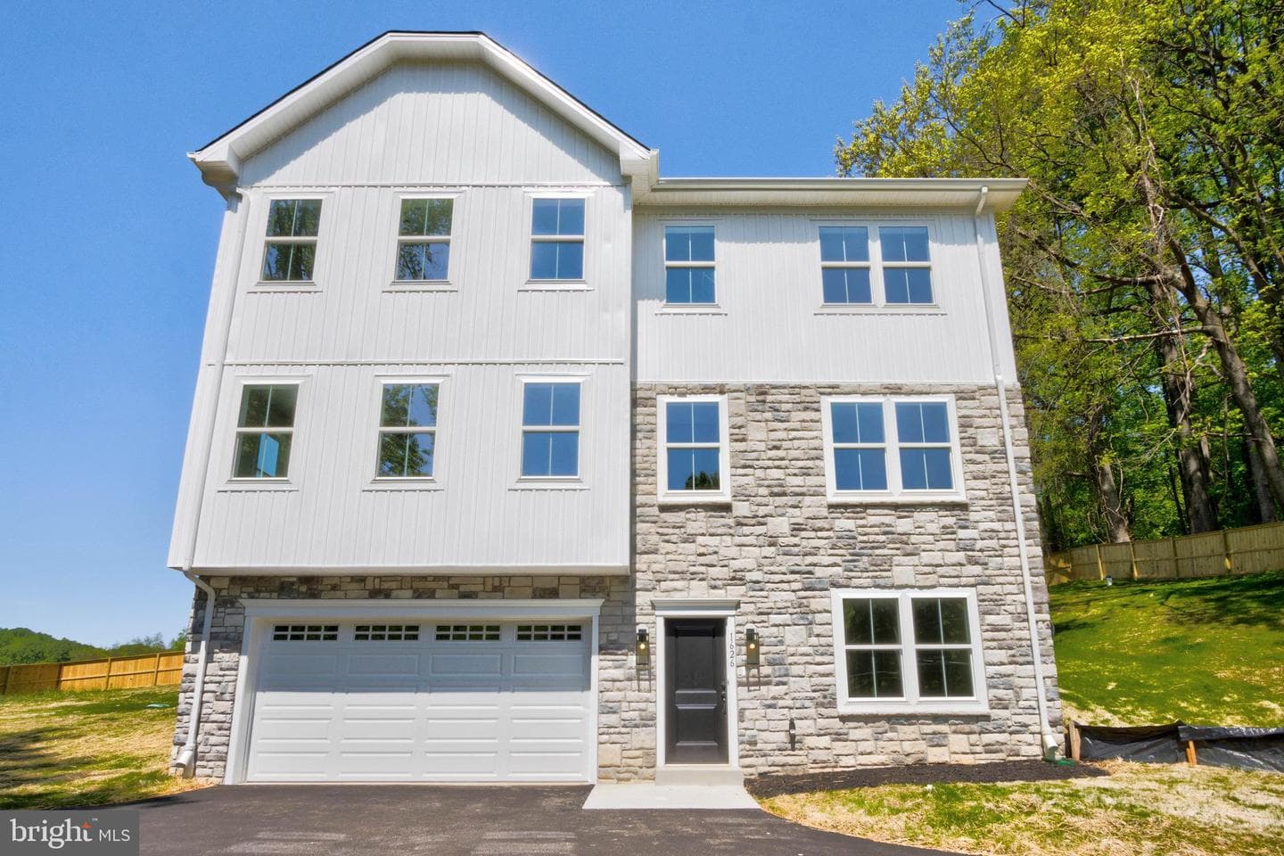1626 Morse Road photo 1