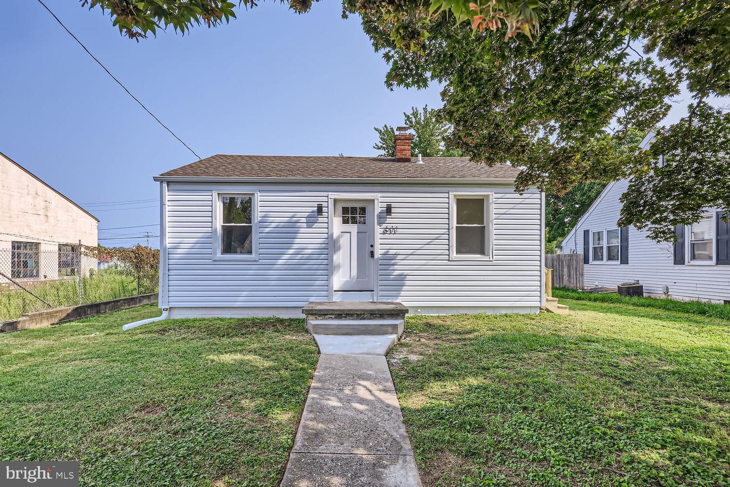 611 Lewis Street photo 1