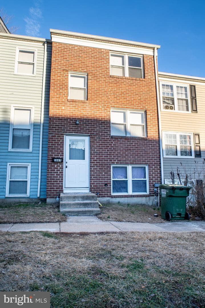 1885 Brookside Drive photo 1