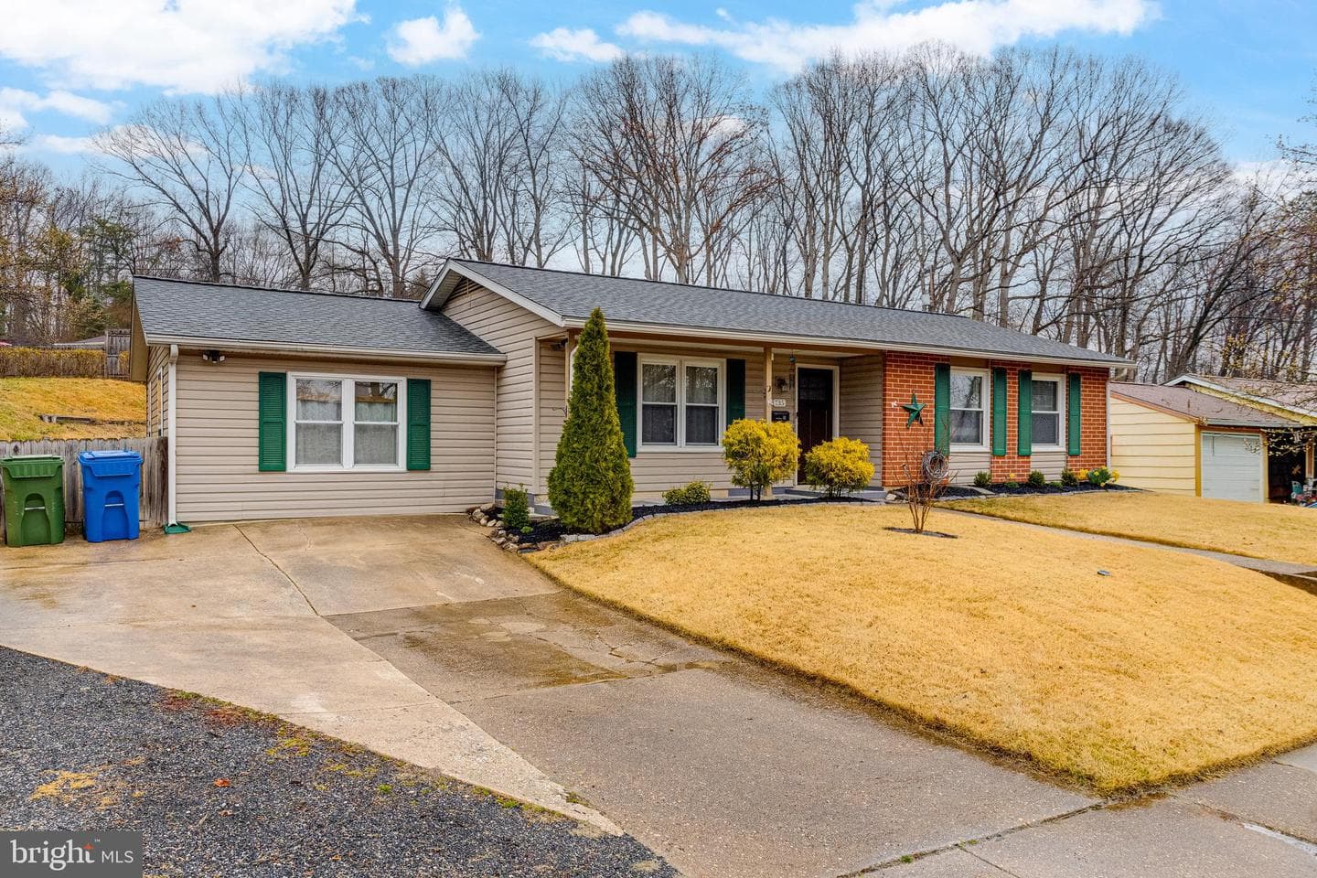 735 Joppa Farm Road photo 1