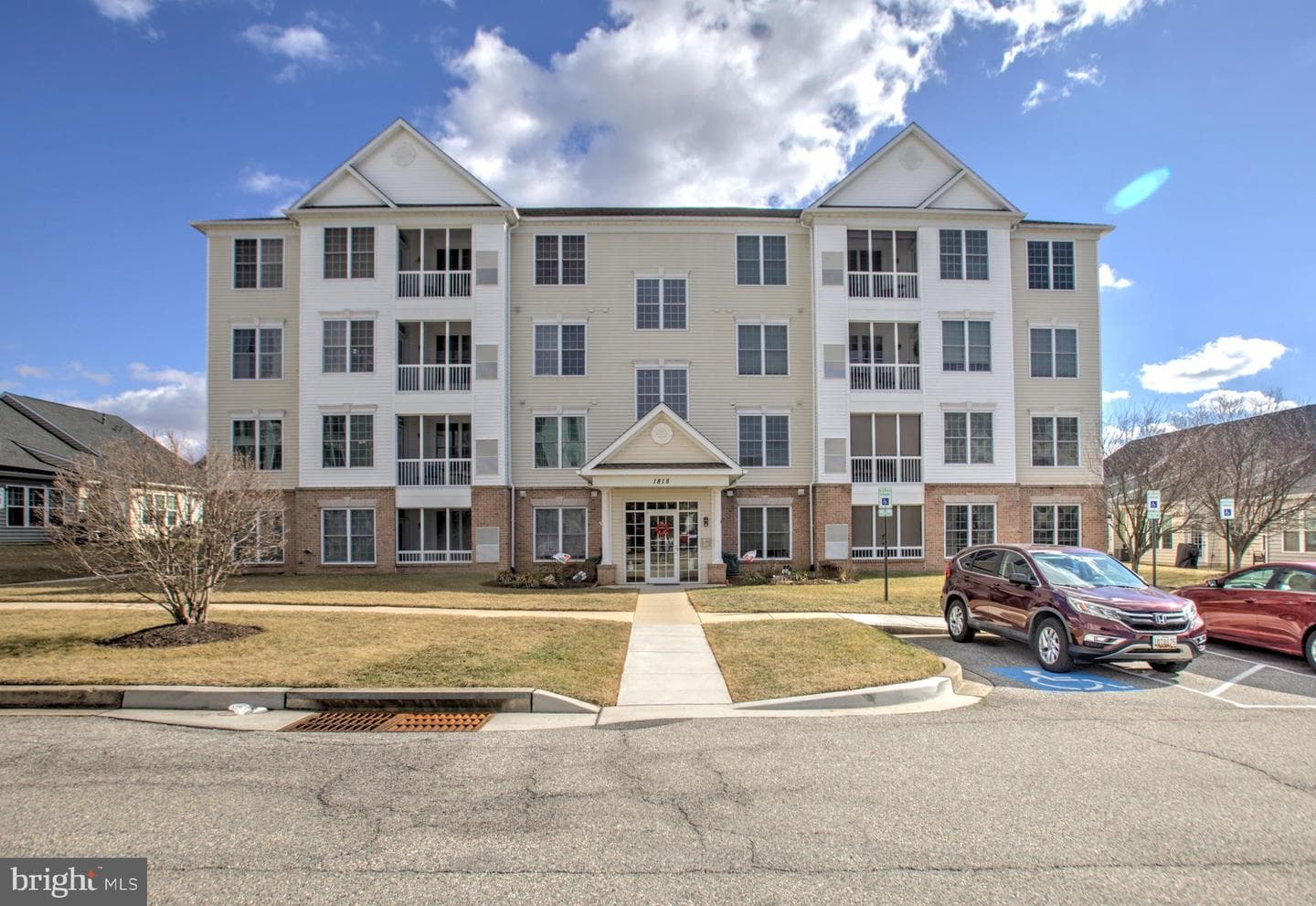 1818 Selvin Drive #101 photo 1