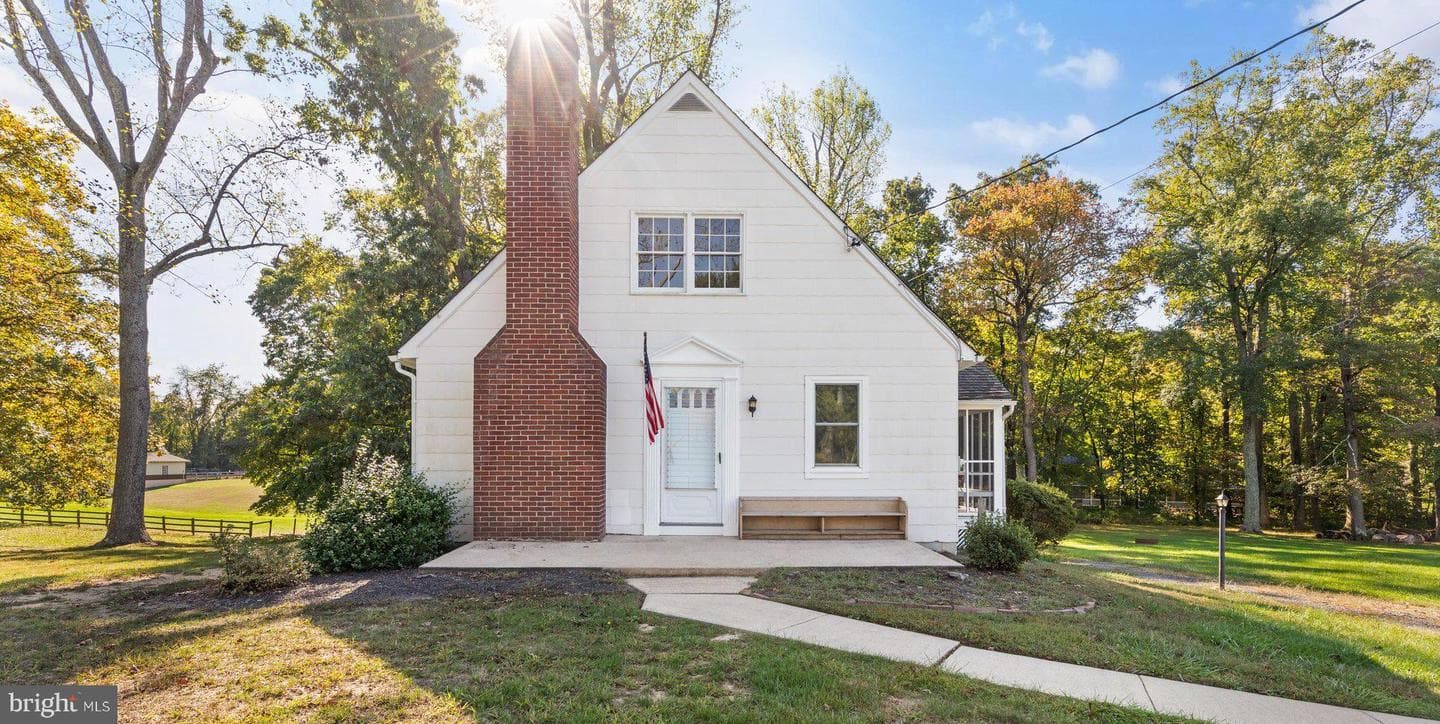 1407 Stockton Road photo 1
