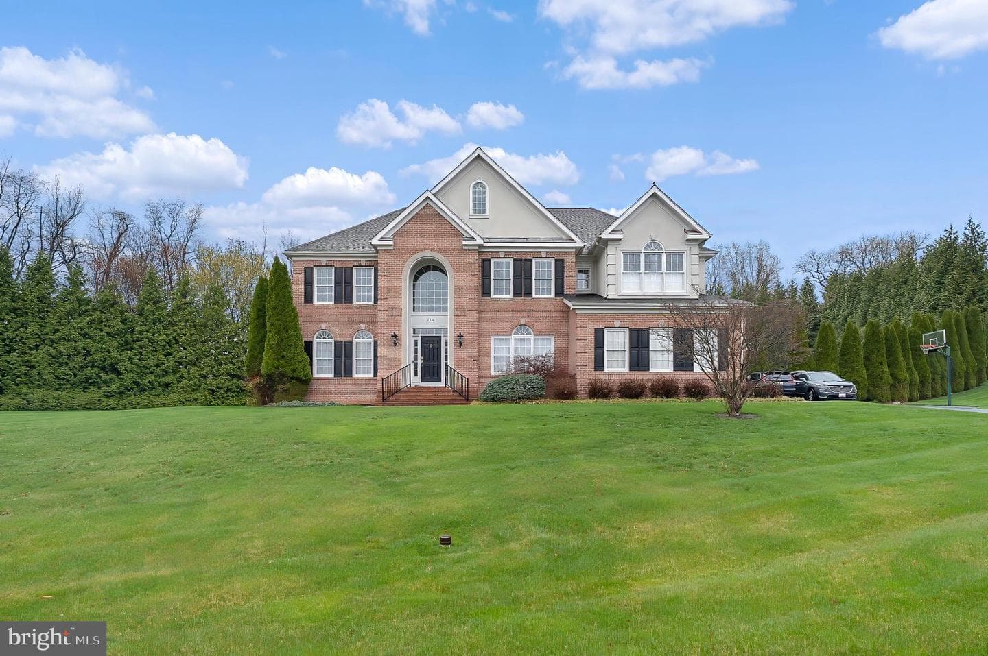 1310 Springvale Drive photo 1