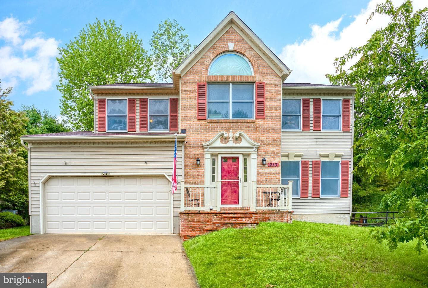 210 Mallard Court photo 1