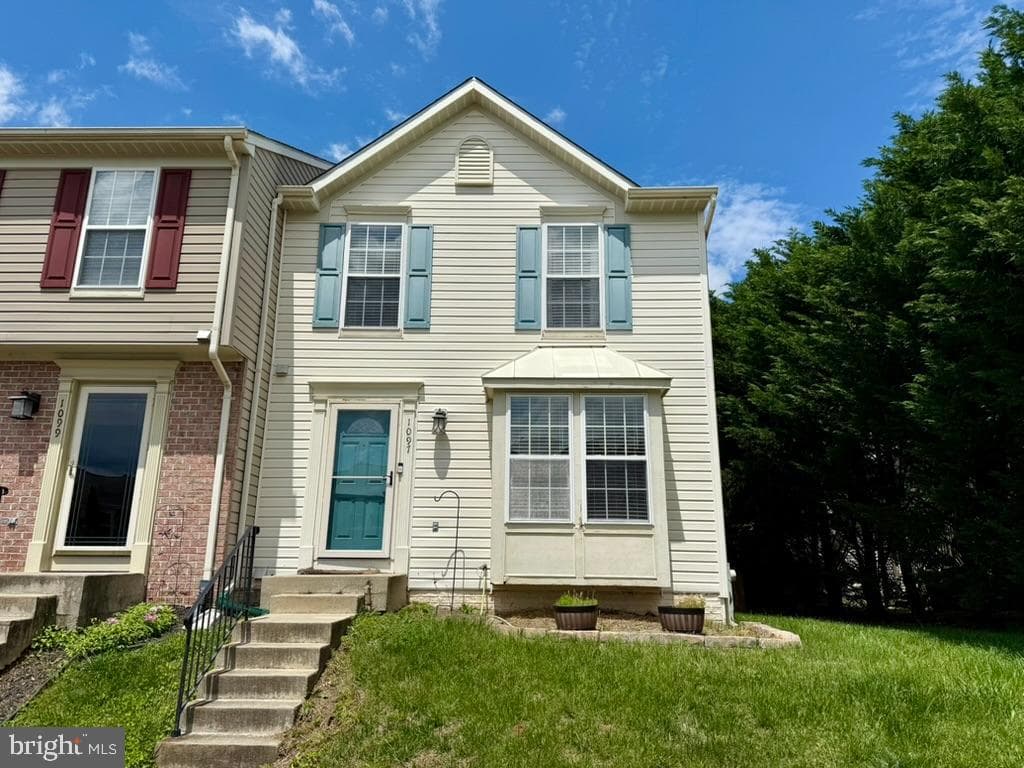 1097 Jeanett Way photo 1