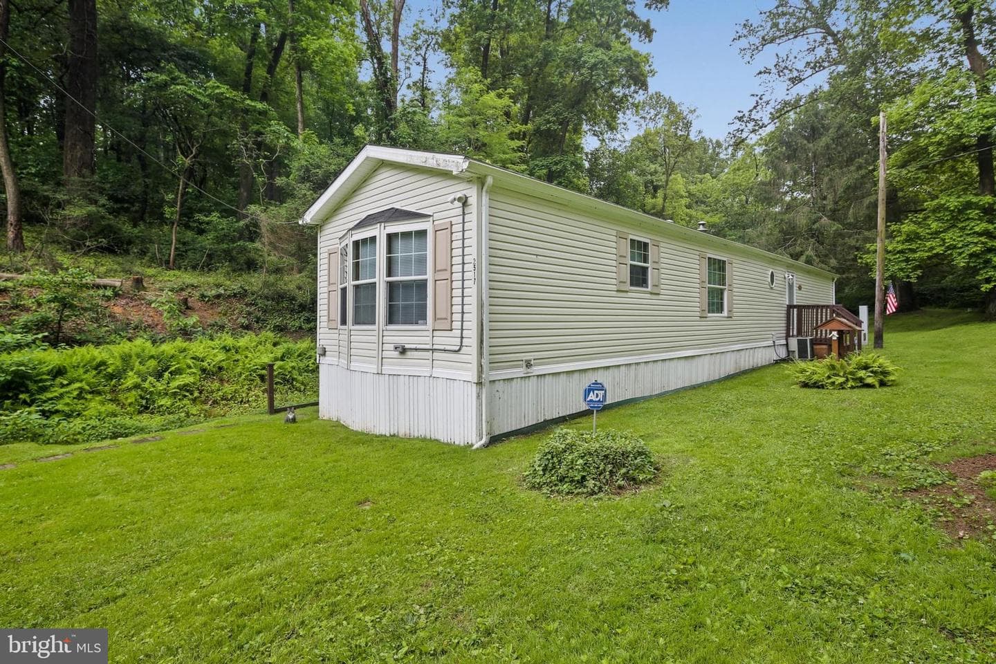 2519 Shureslanding Road photo 1