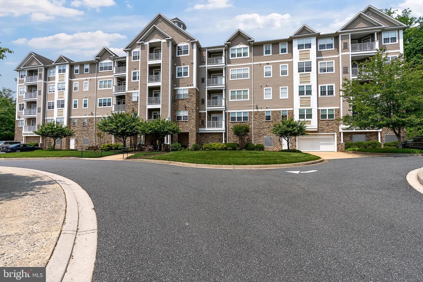 902 Macphail Woods Crossing #2i photo 1