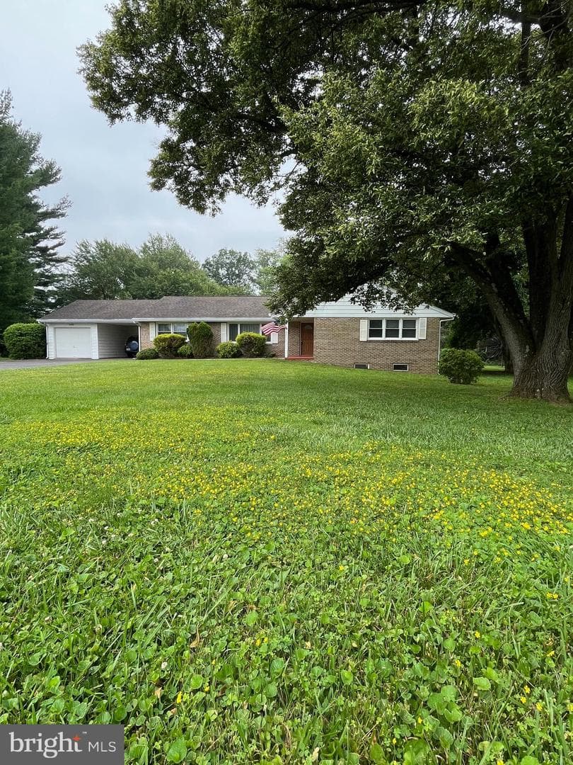 2402 Shelburne Place photo 1