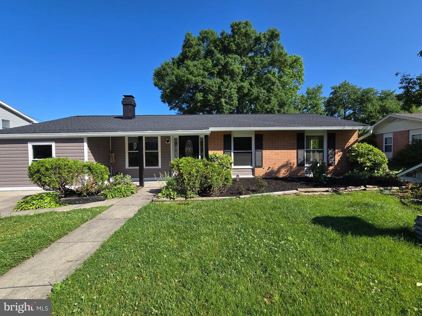 424 Trimble Road photo 1