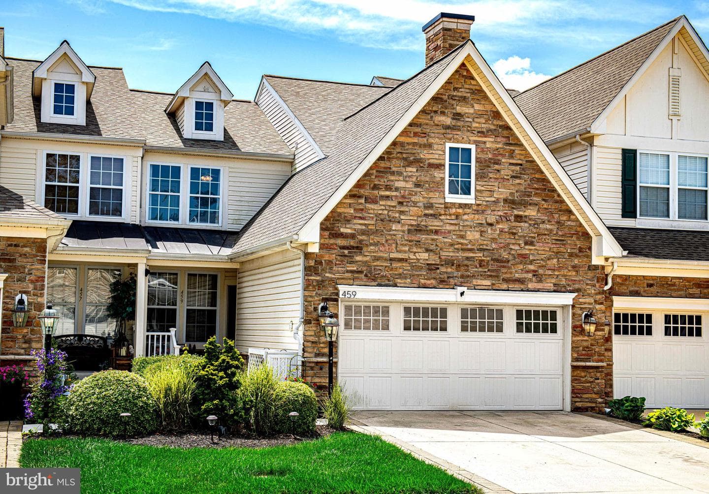 459 Majestic Prince Circle photo 1