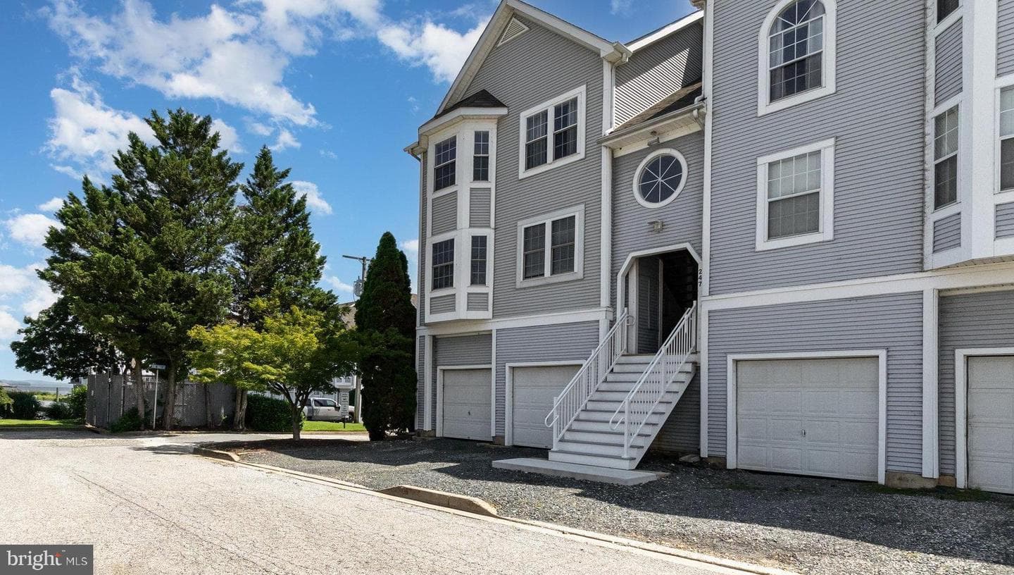 247 Fountain Street photo 1