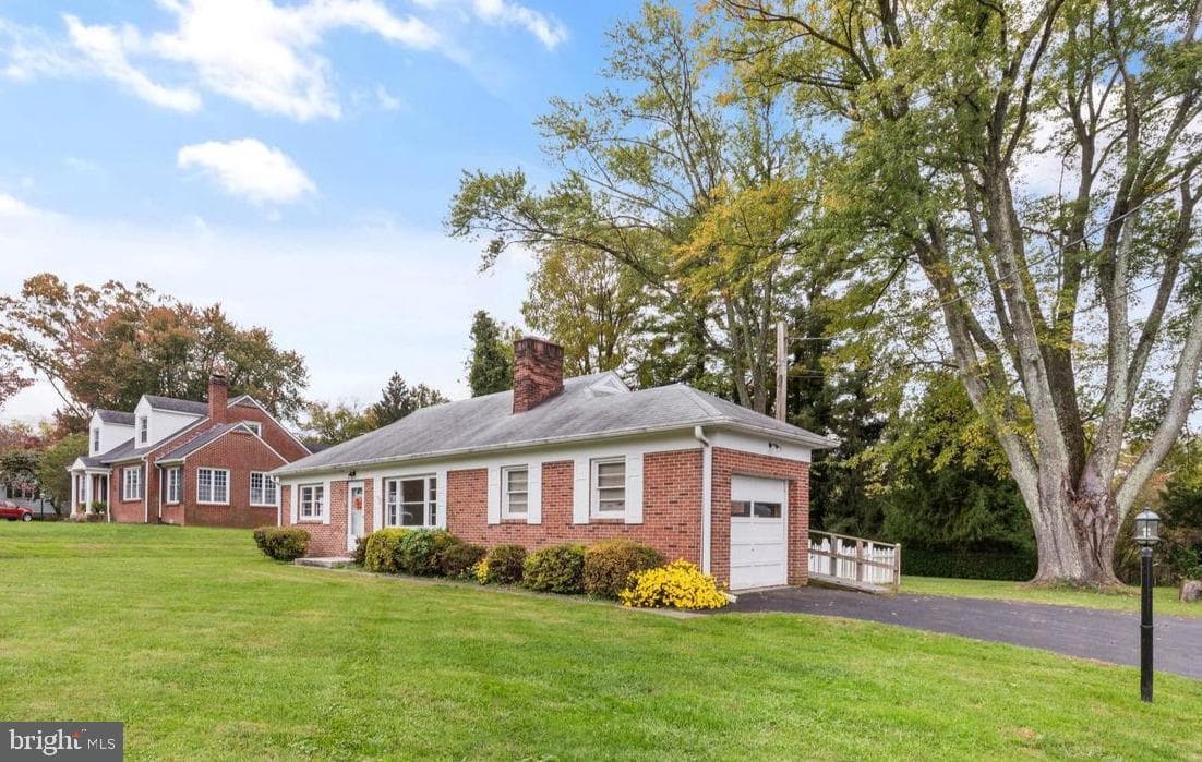 302 S Fountain Green Road photo 1