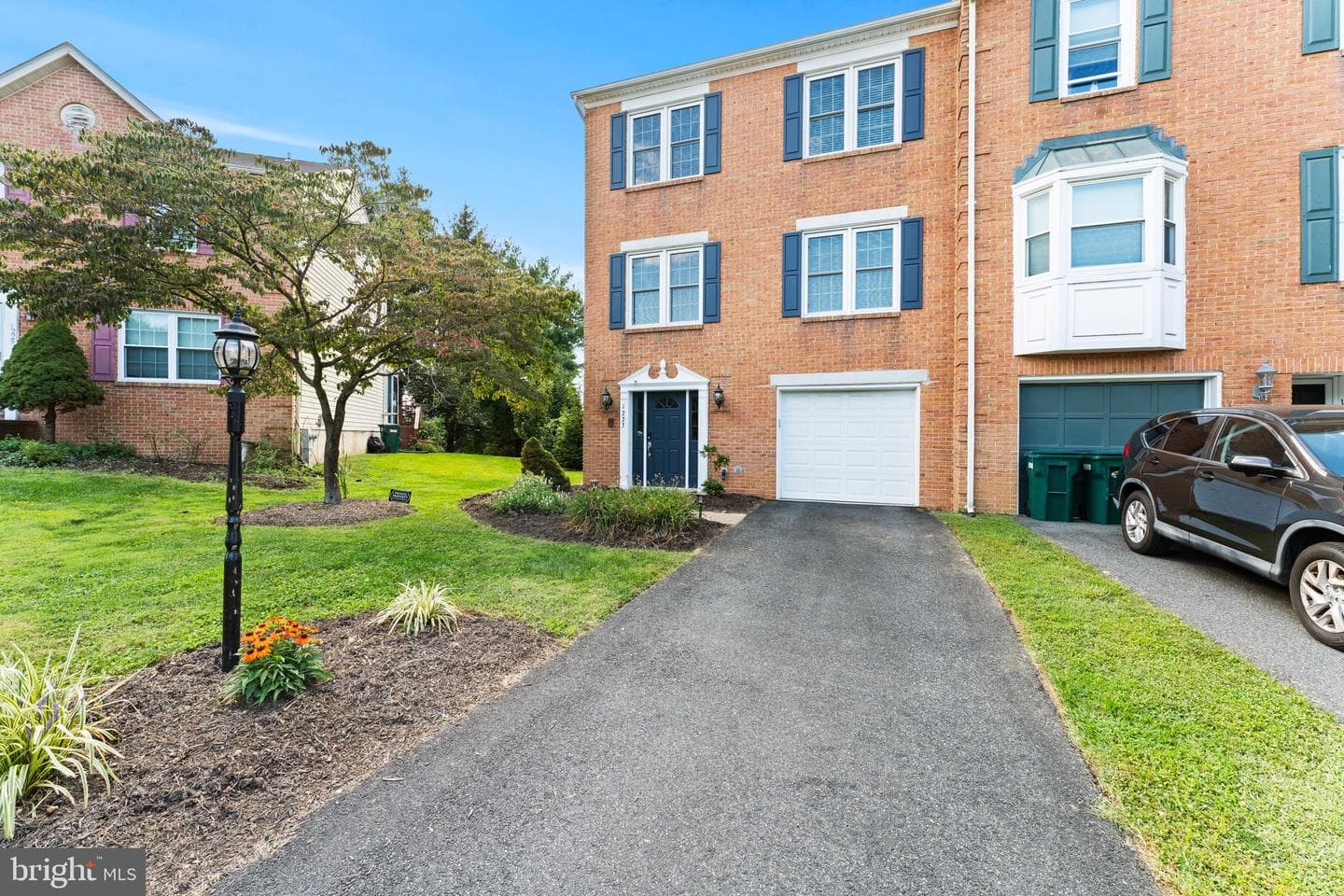 1223 Athens Court photo 1
