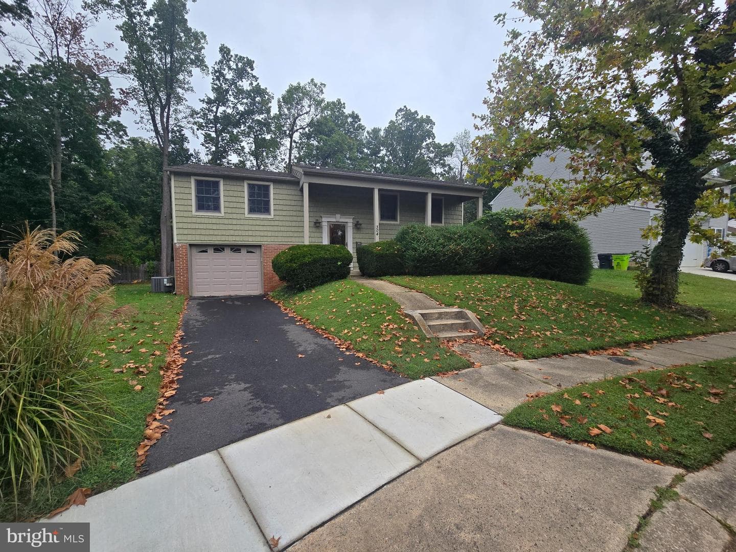 304 Avedon Court photo 1