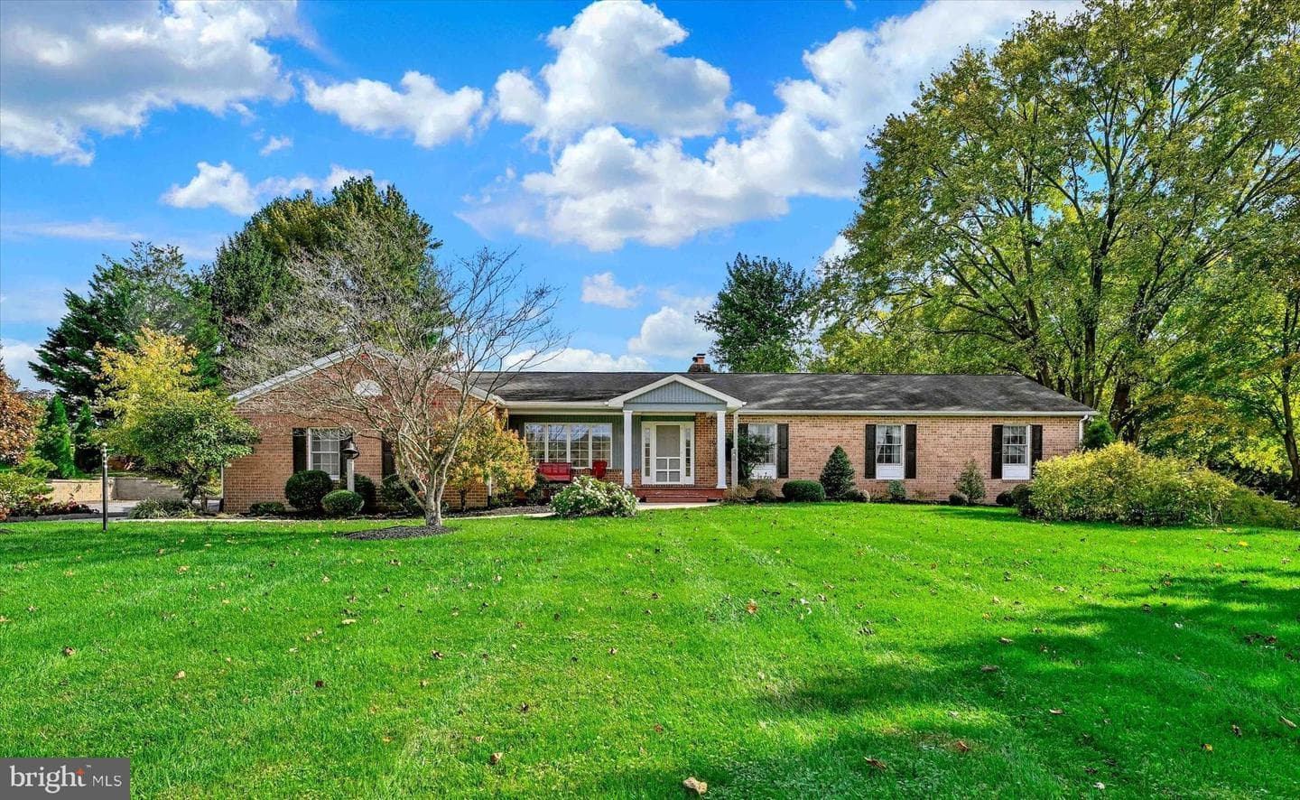 2415 Cool Spring Road photo 1