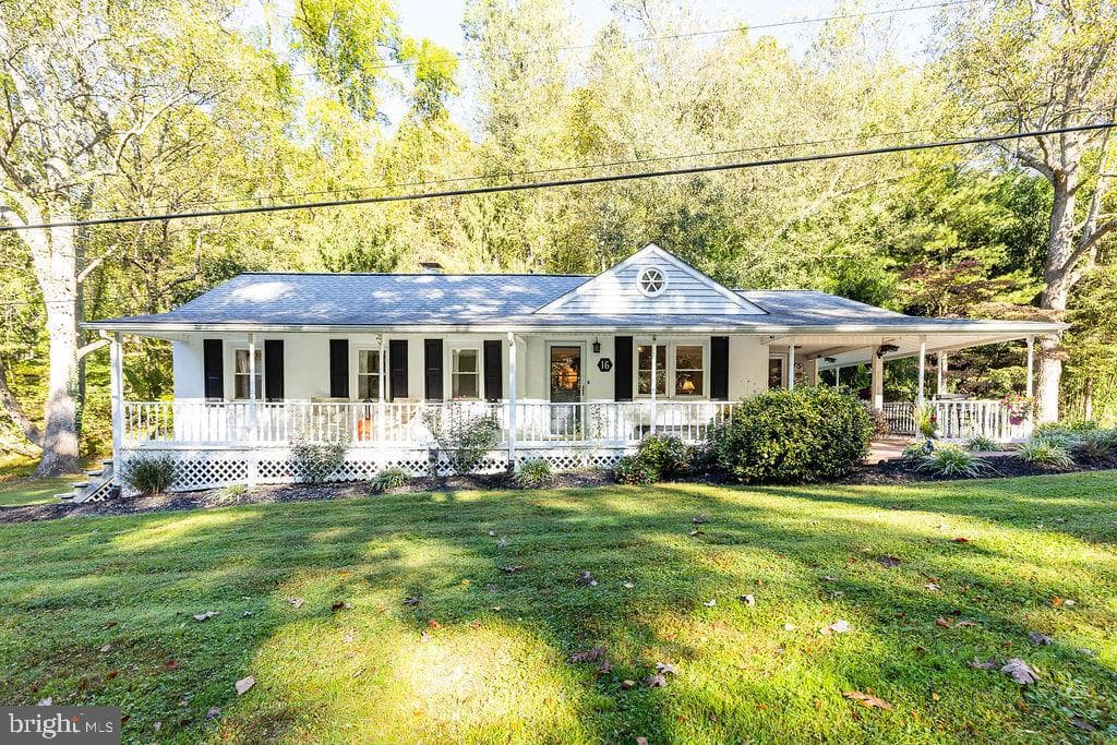 16 Cherry Hill Road photo 1