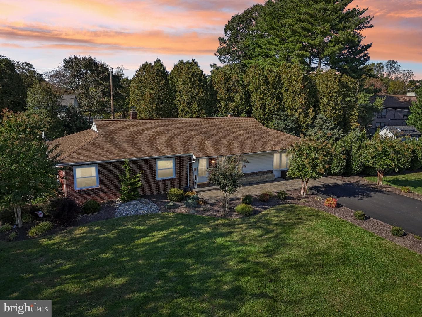 110 Meadow Road photo 1
