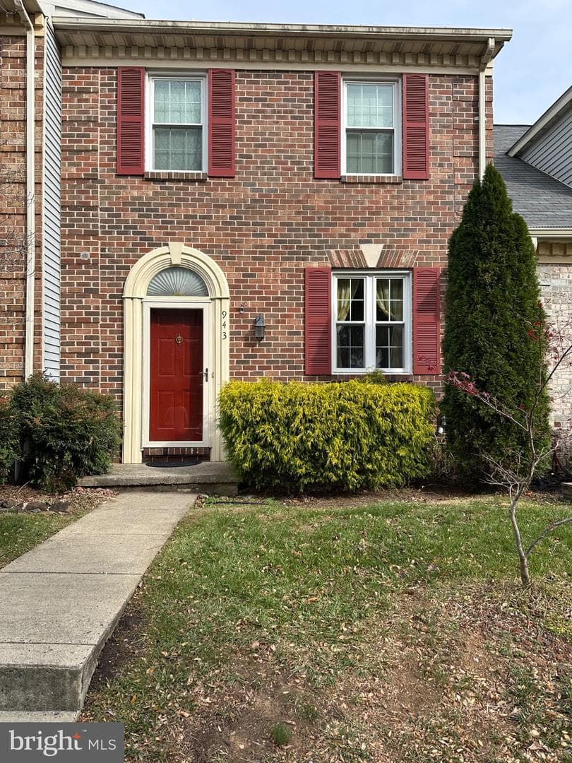 943 Fitzpatrick Drive photo 1