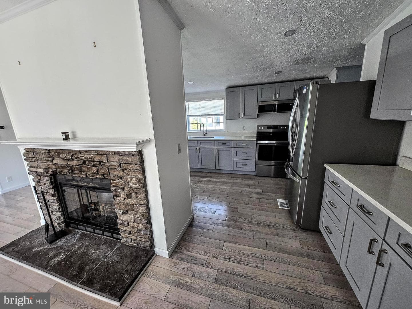 225 Poclain Drive