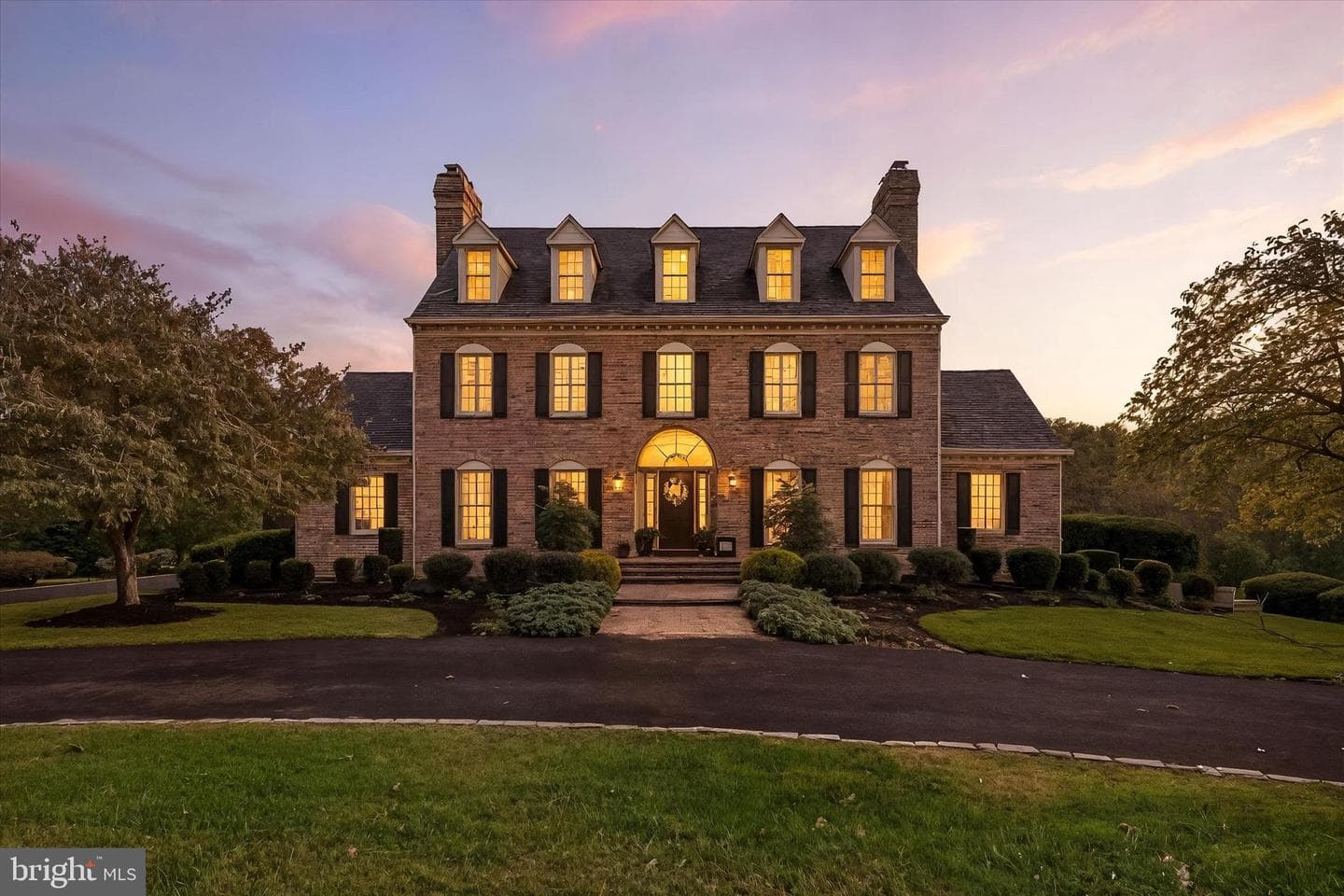 1105 E Wheel Road E