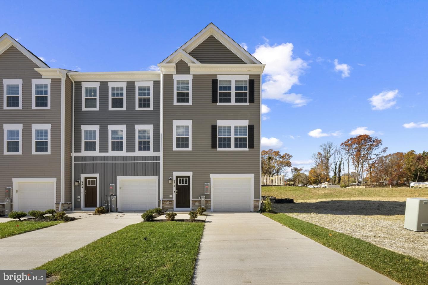 404 Halyard Court photo 1