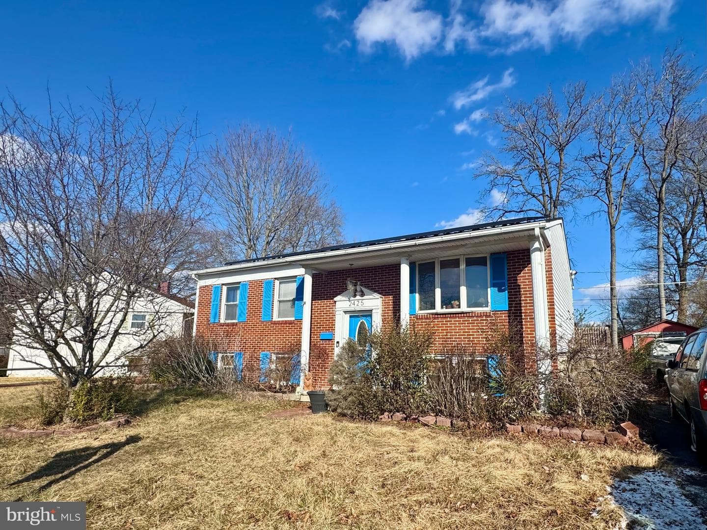2425 Sycamore Lane photo 1