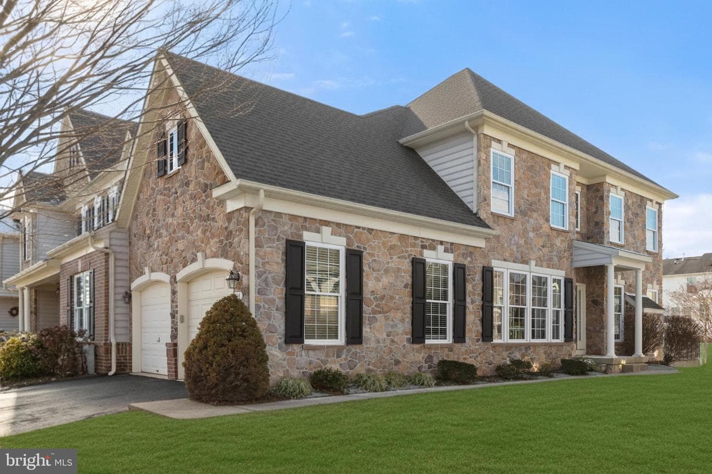804 Bridle Path photo 1