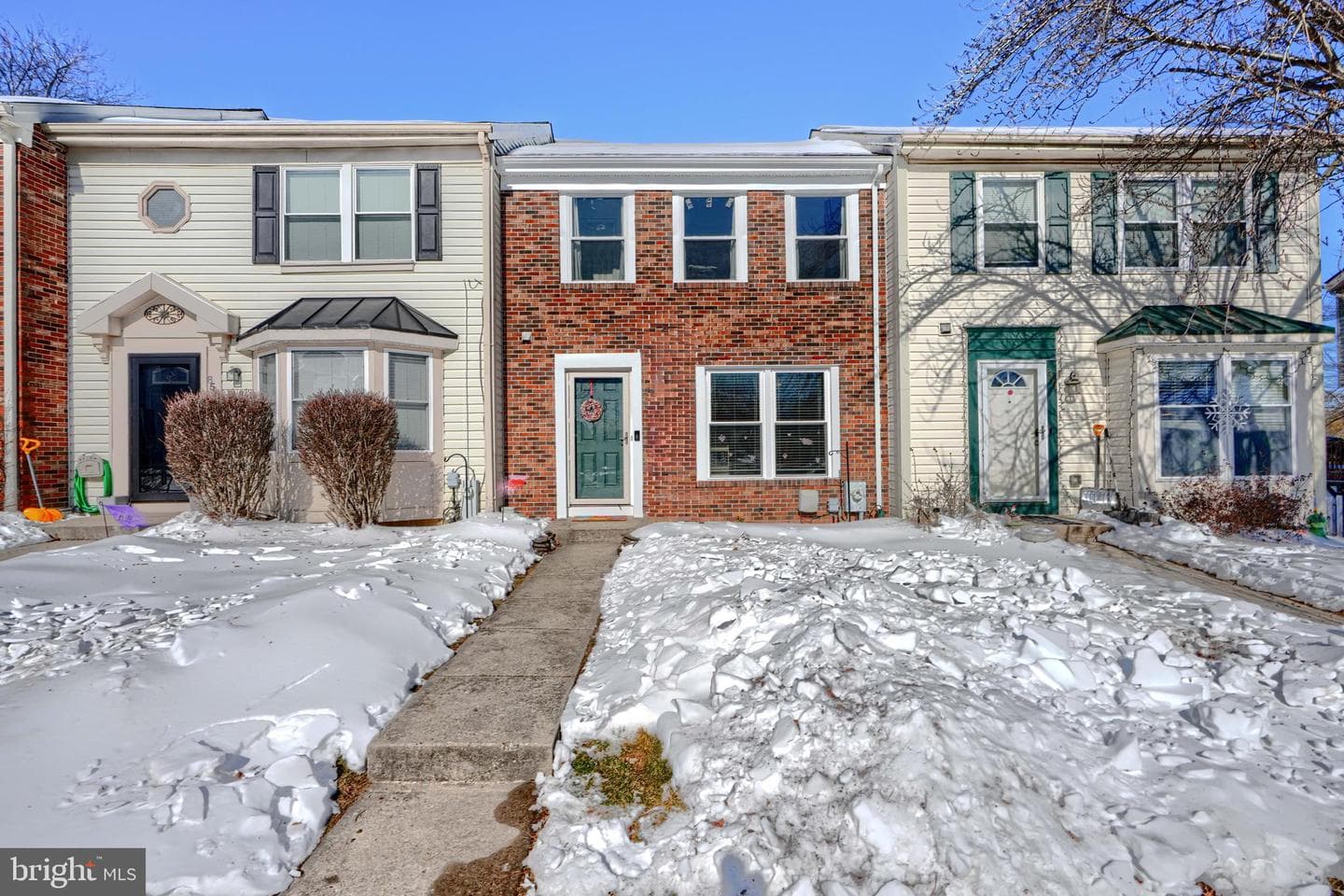 851 Comer Square photo 1