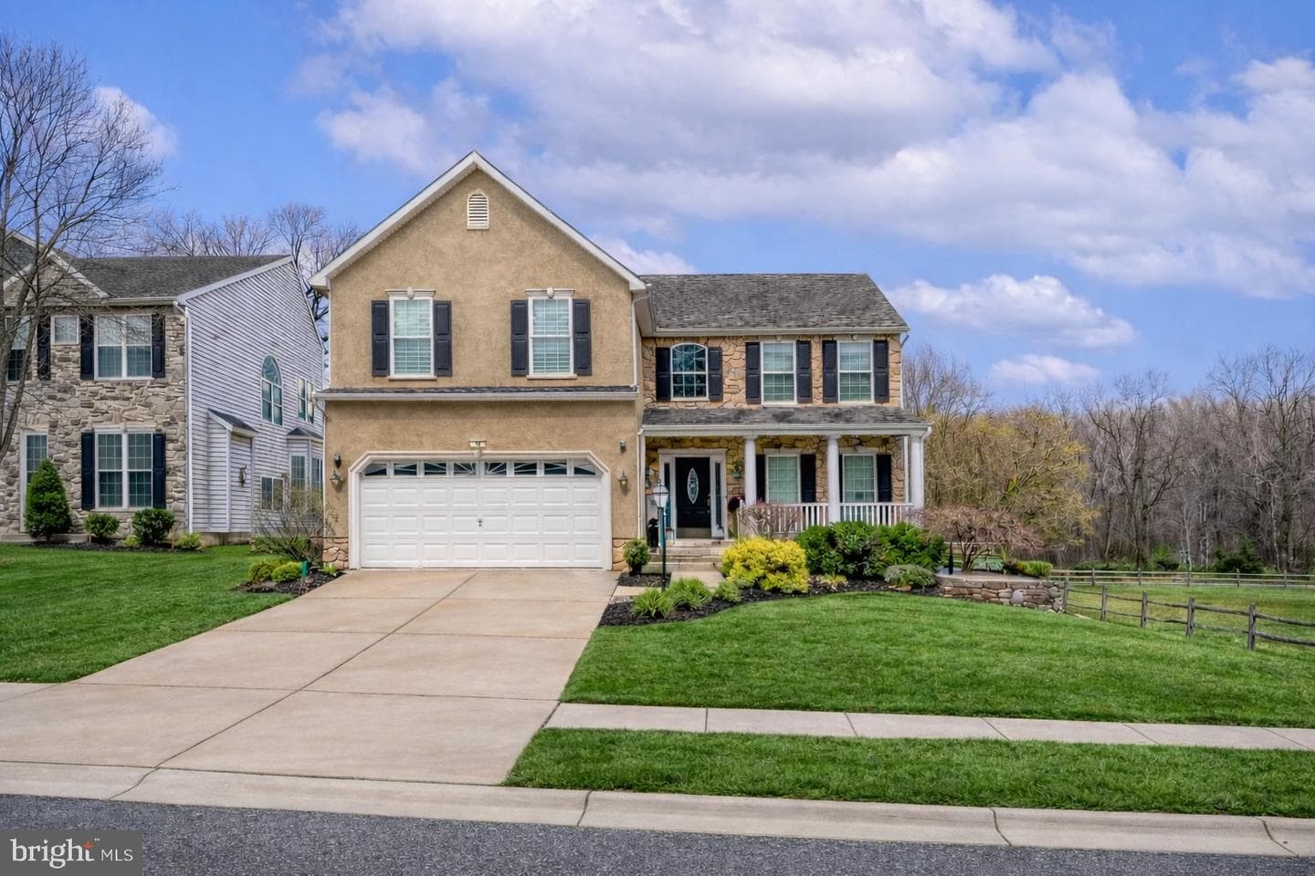 16 Wagner Way photo 1