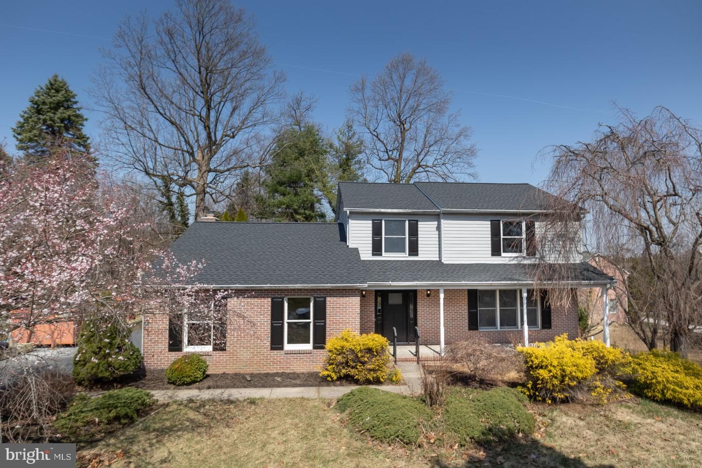 403 Woodridge Court