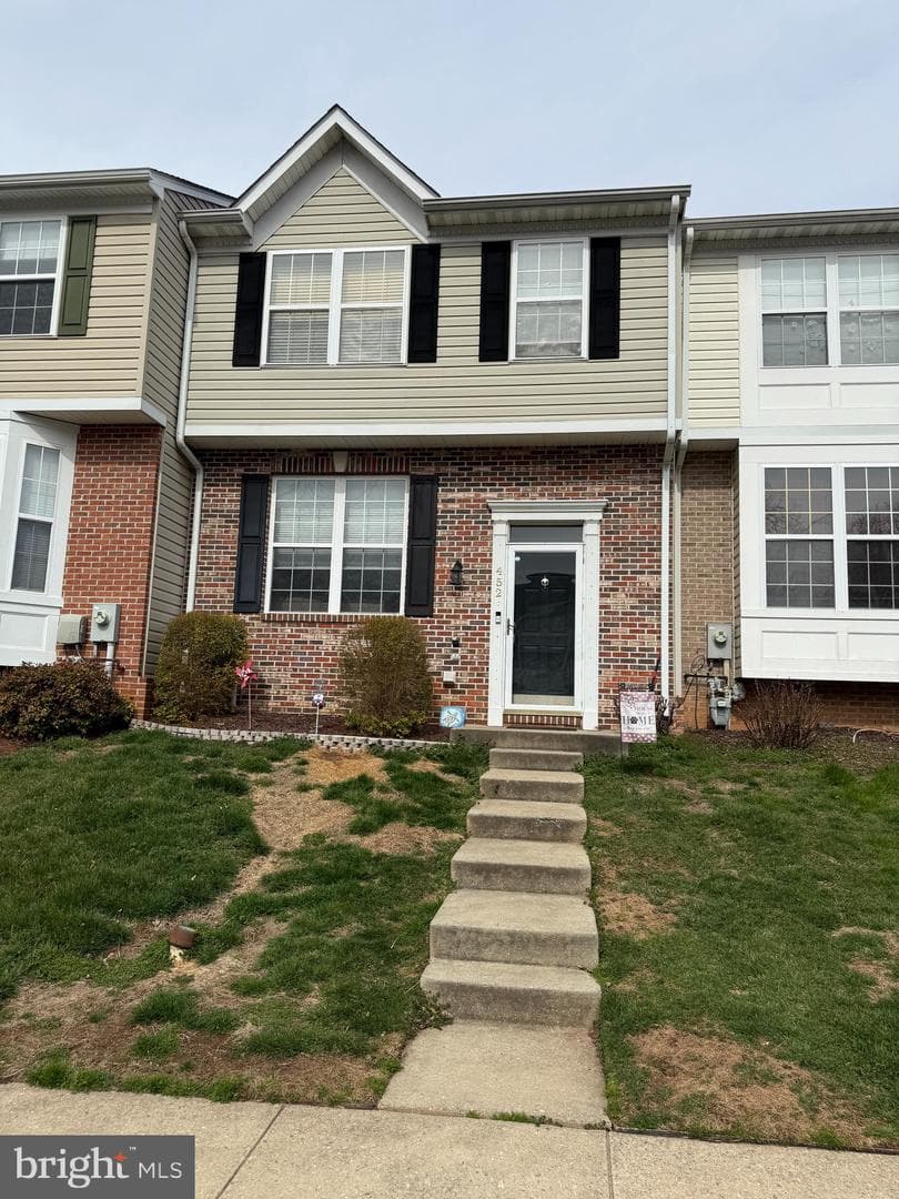 452 Deer Hill Circle