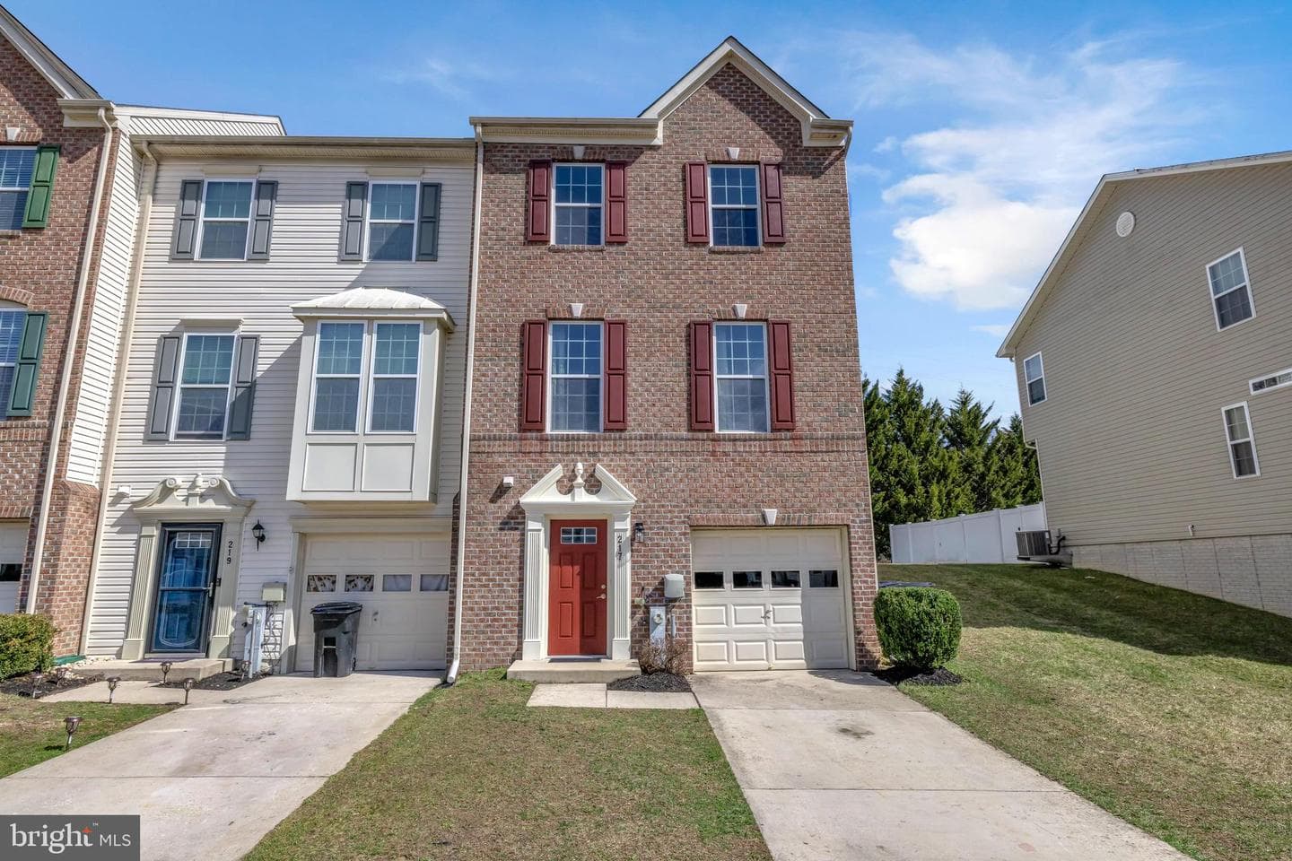 217 Staysail Drive photo 1
