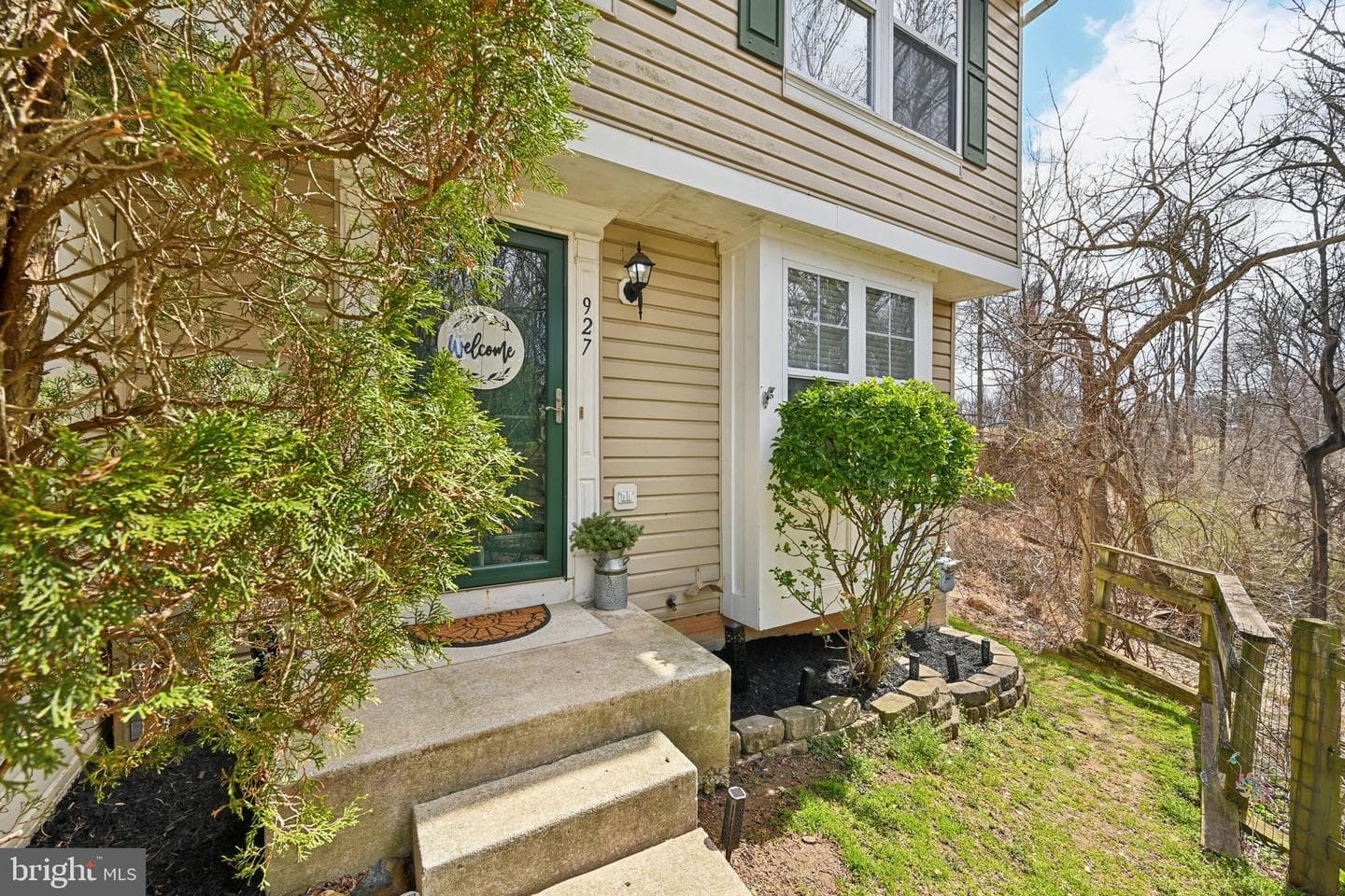 927 Jessicas Lane #11