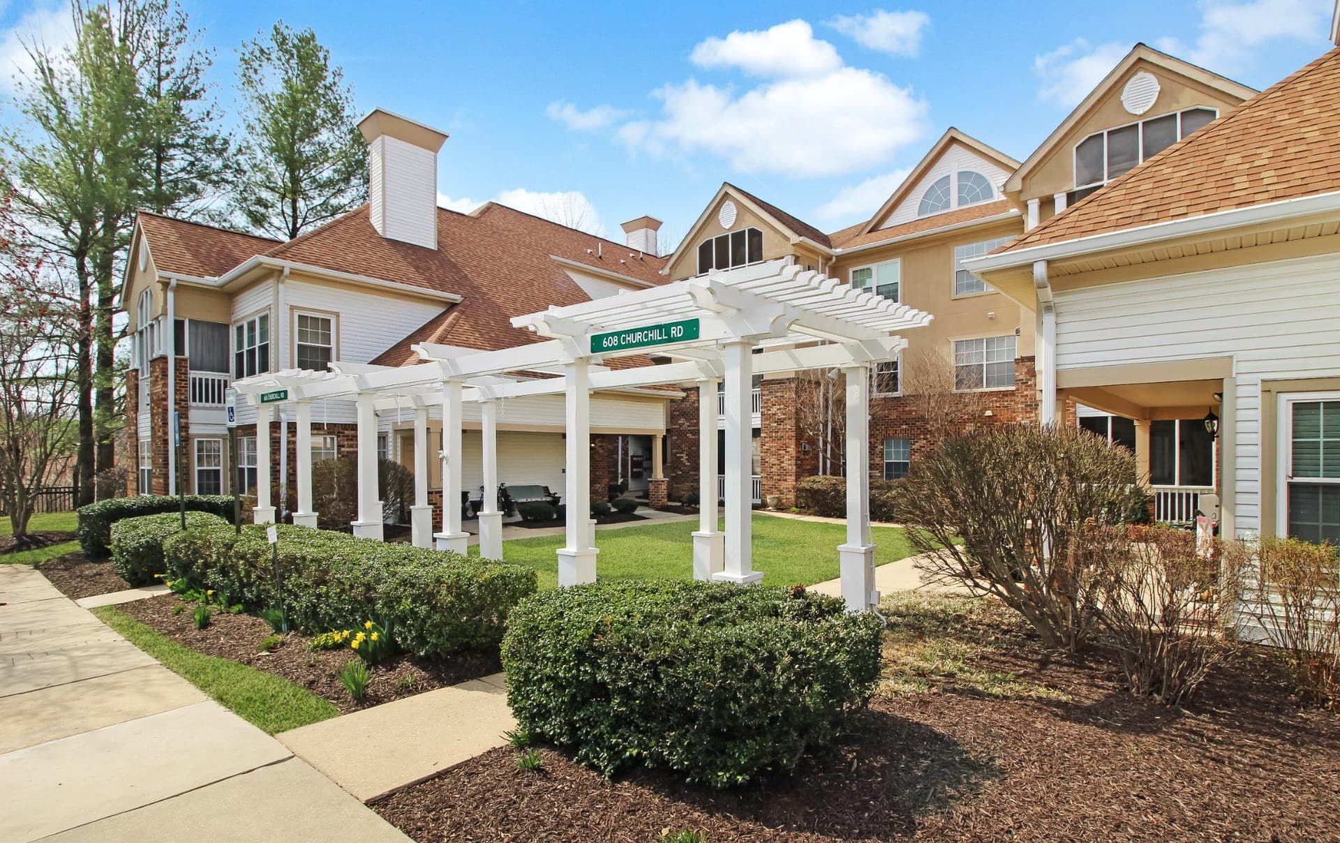 606 Churchill Road #606e