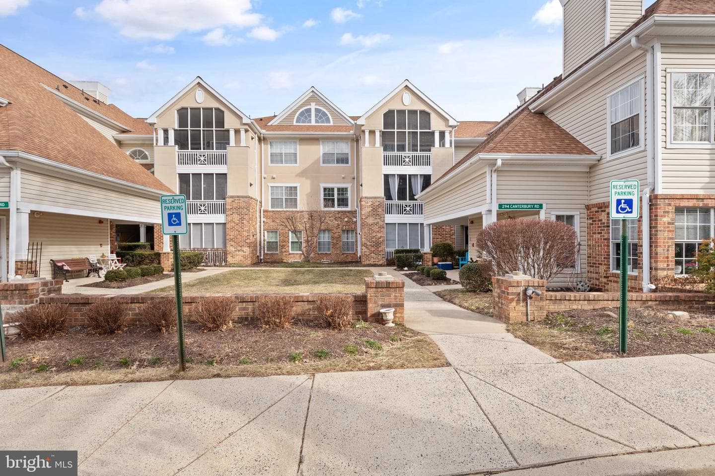 294 Canterbury Road #294-M photo 1