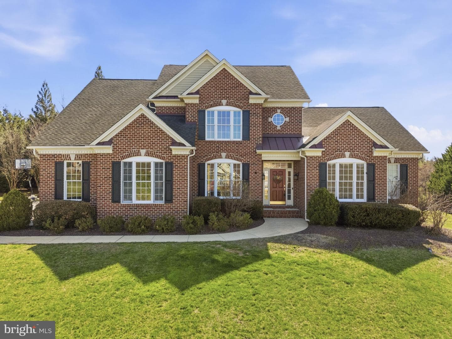 2019 Twin Lakes Drive photo 1