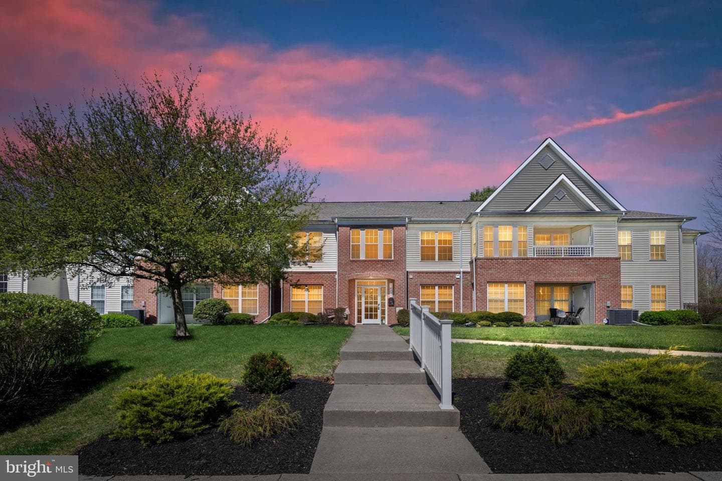 1406 Bonnett Place #210