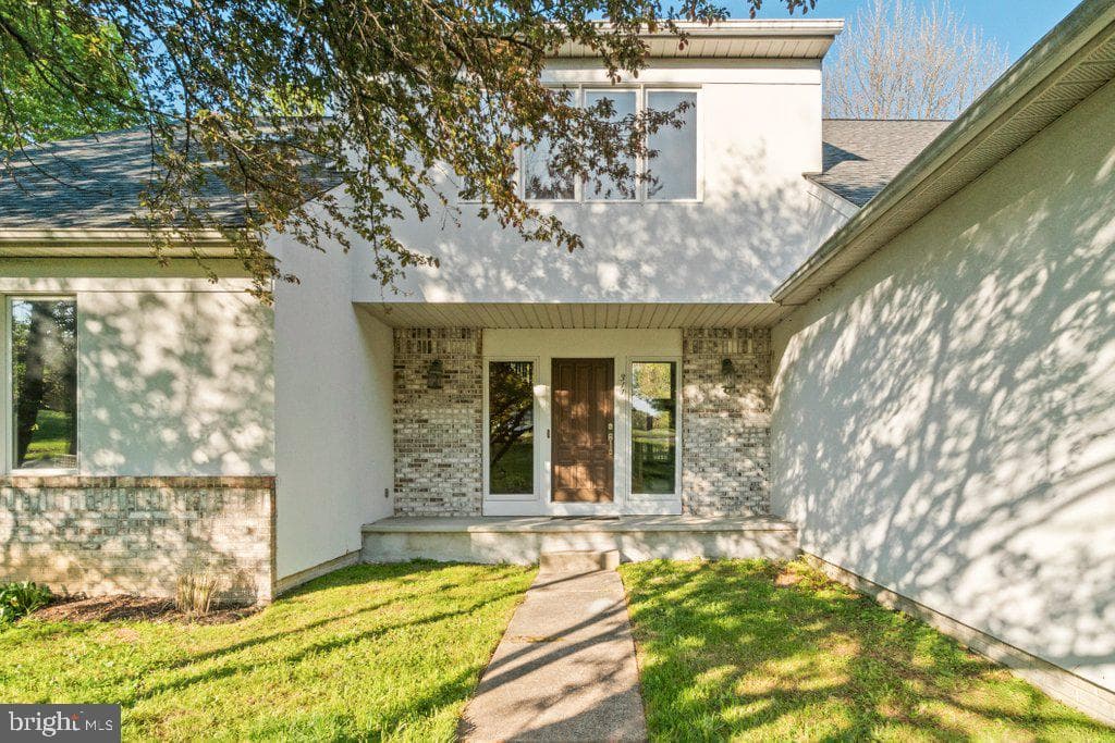 311 Rolling Knoll Drive photo 1