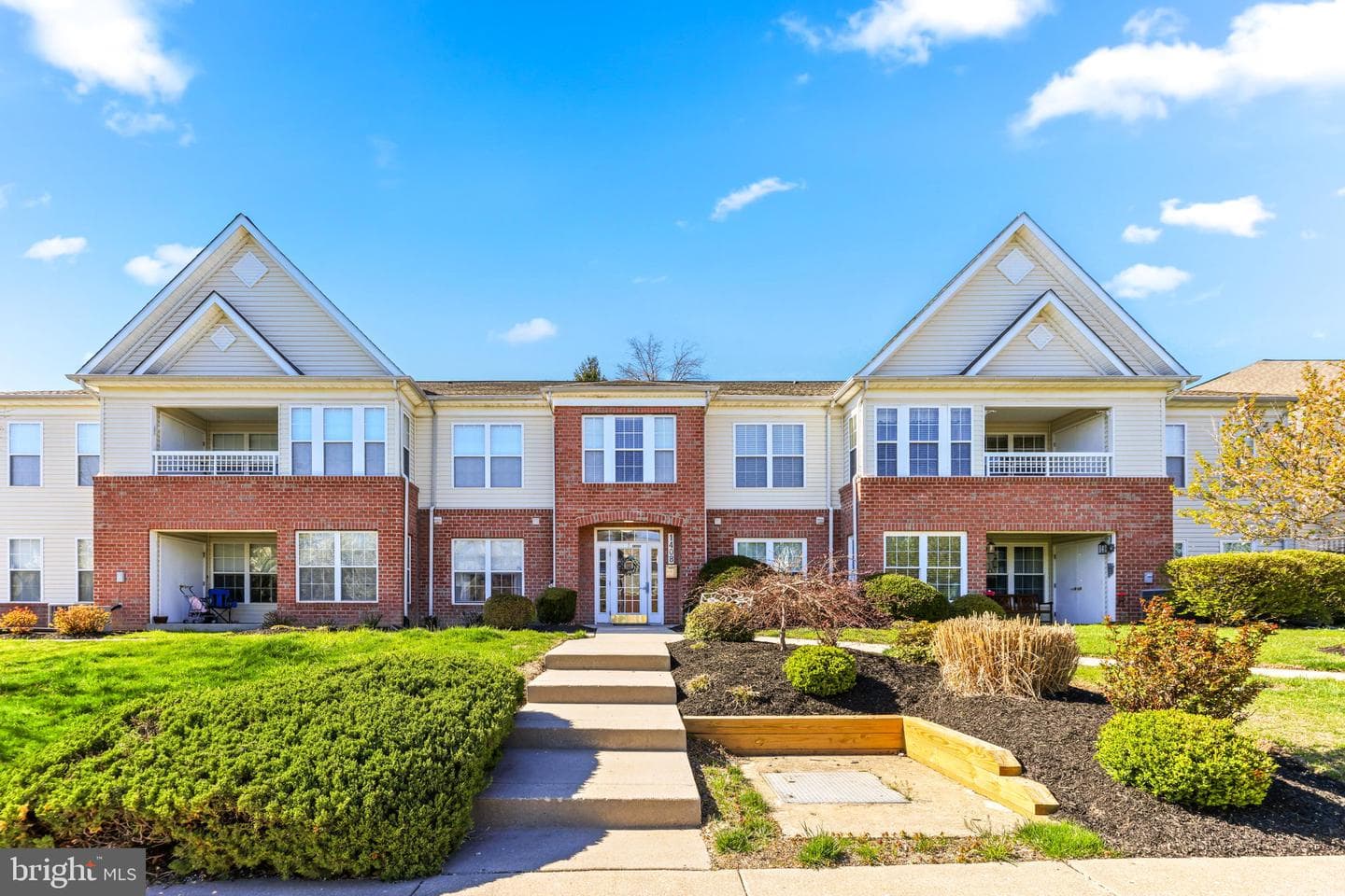 1408 Bonnett Place #219 photo 1