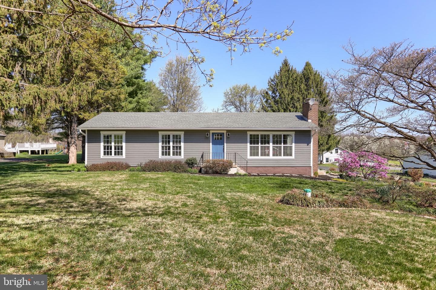 2913 Whiteford Road photo 1
