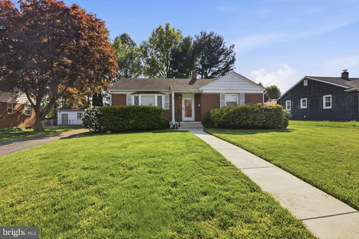 4 Brooks Road photo 1