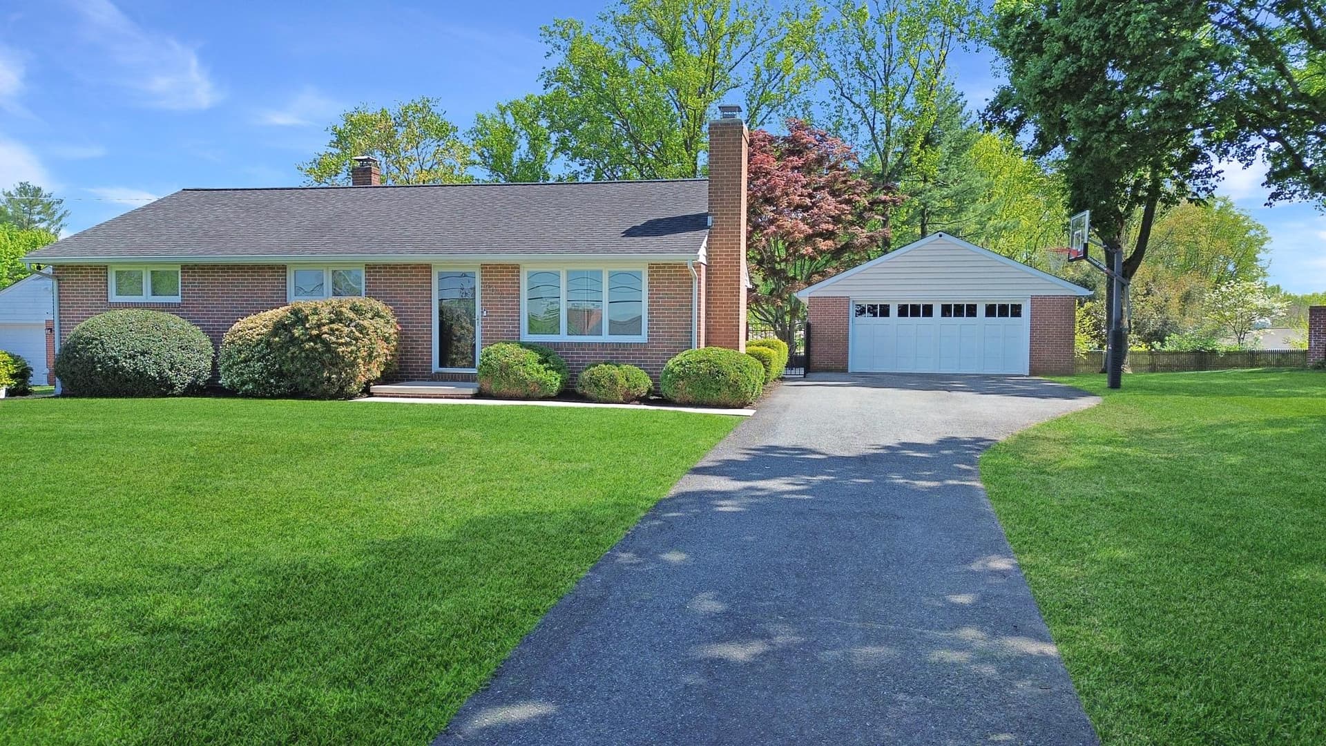 407 Plumtree Road