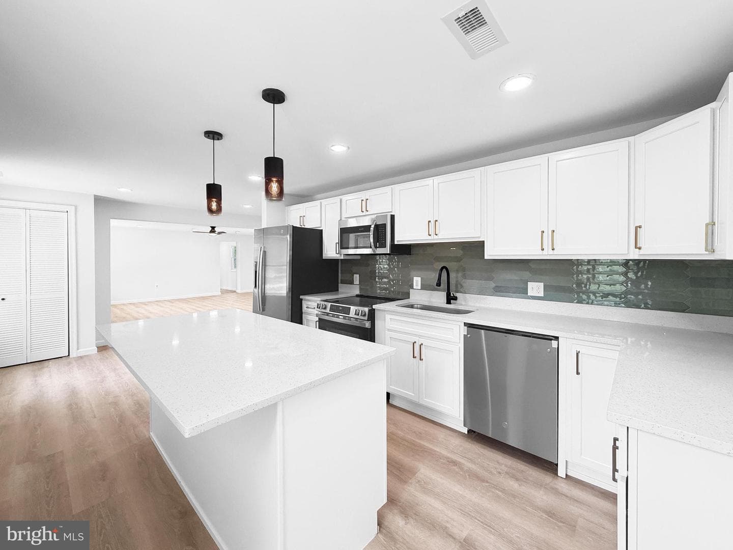 2424 Rocks Road, Forest Hill