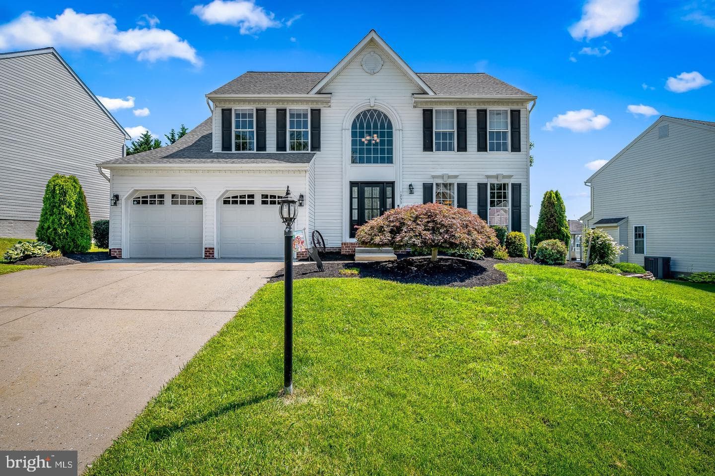 1233 Whispering Woods Way