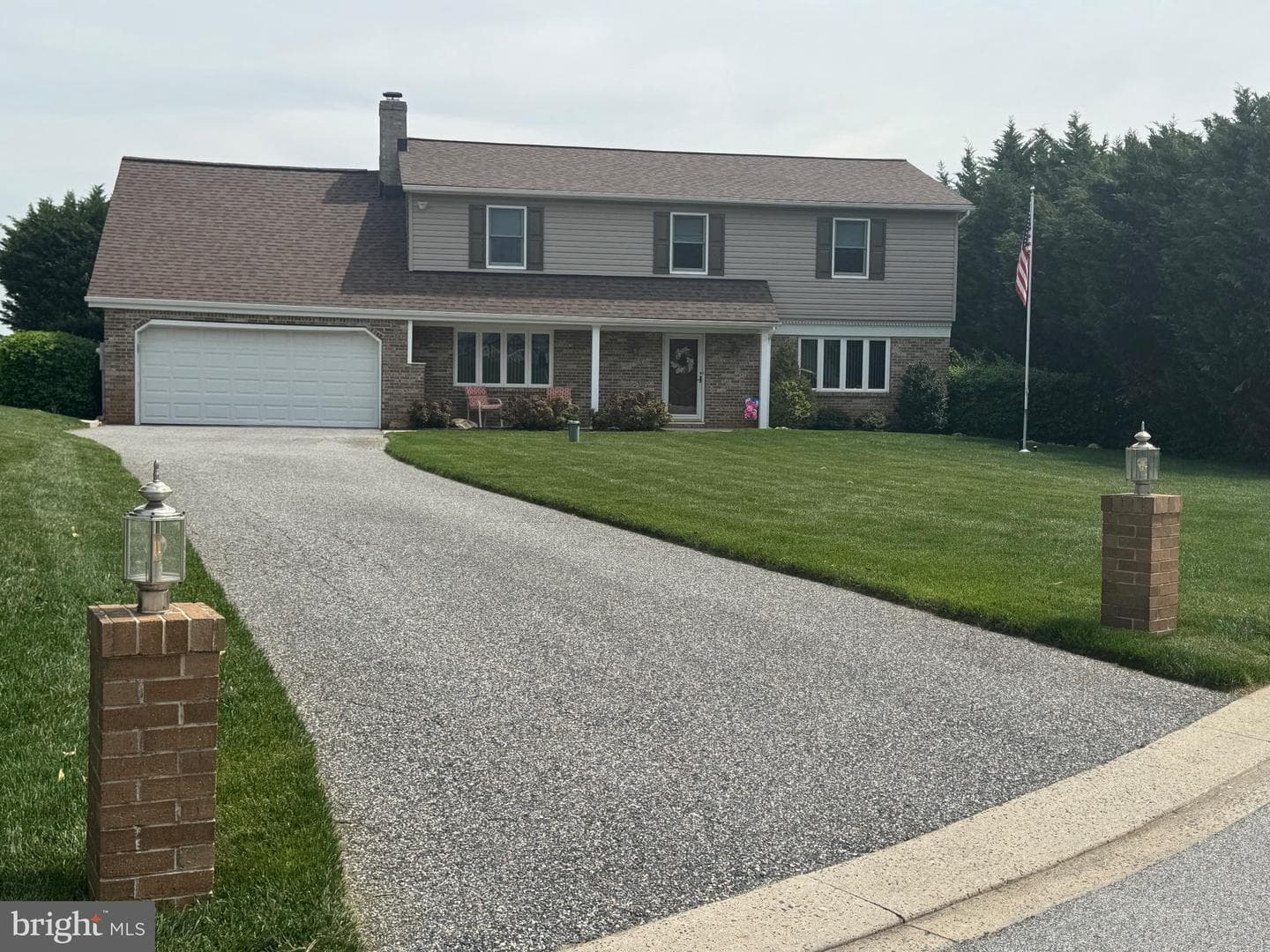 2105 Shire Court photo 1
