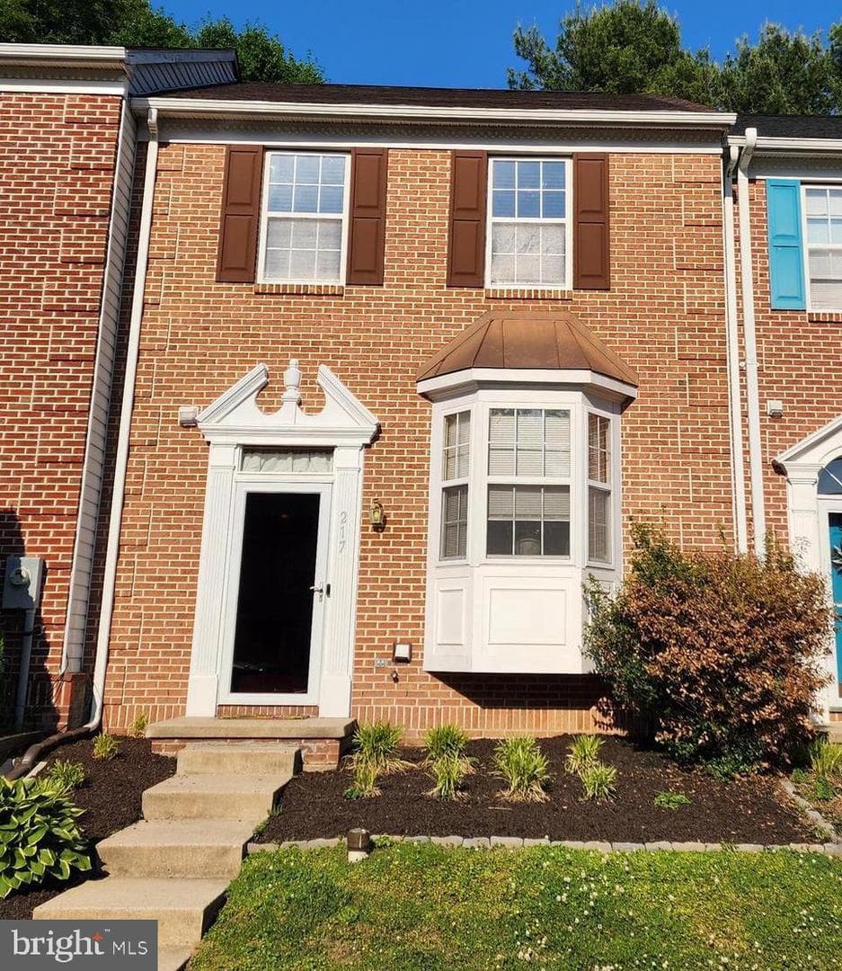 217 Ferring Court