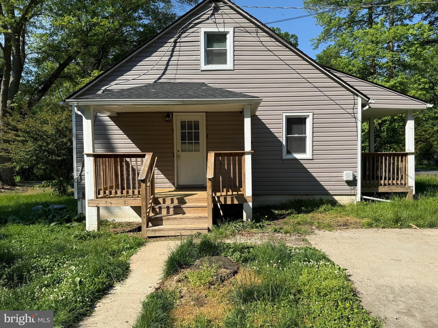 1535 Mitchell Lane